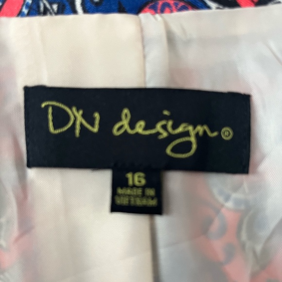 Very nice DN Designs Jacket. Size 16 but runs more like a 12-14. - Picture 5 of 5